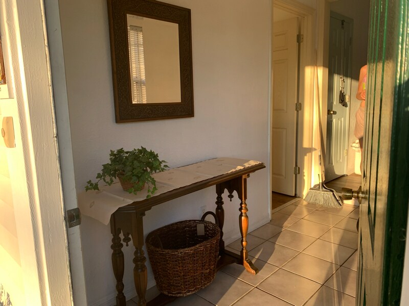 Building Photo - 628 N Disston Ave