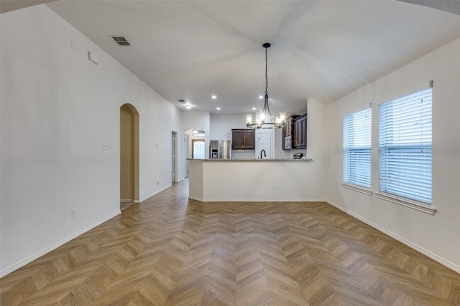 Building Photo - 10832 Live Oak Creek Dr