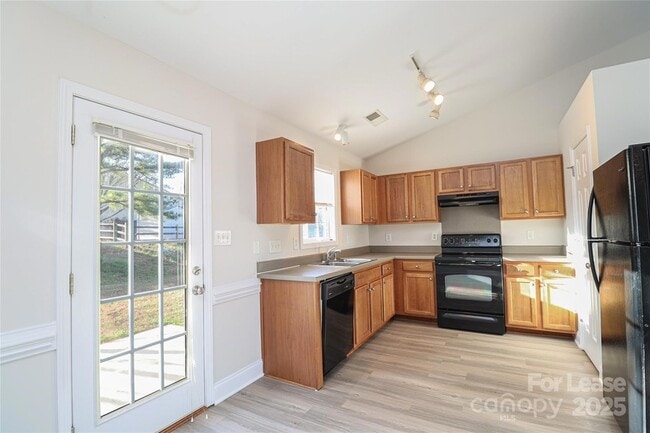 Building Photo - 3007 Laurel Creek Ln