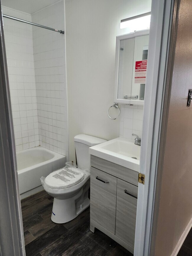 Bathroom - 13 Reliance Ct