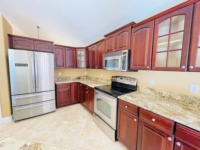 Building Photo - Available now! Charming 4-bedroom, 2.5-bathroom pet friendly home!!
