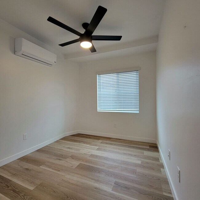 Building Photo - 6249-6253 Mary Lane Drive