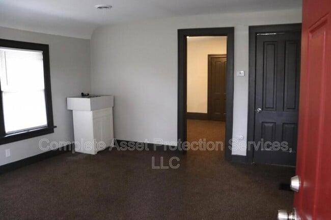 Building Photo - 1405 Jefferson Ave