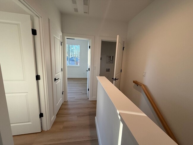 Building Photo - Brand New Modern 2 Bed/ 1 Bath Triplex - Near Old Mill District