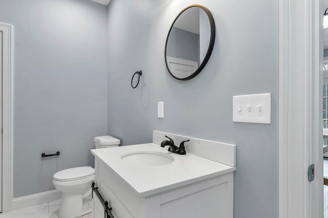 Building Photo - 65 Main St