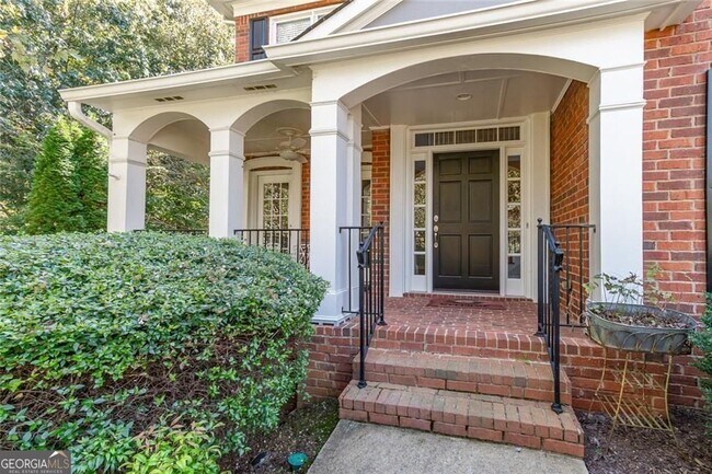 Building Photo - 651 Briarleigh Way