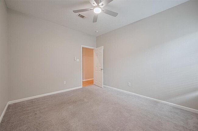 Building Photo - 213 W Murrill Ave