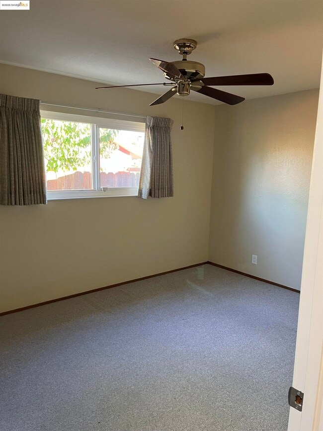 Building Photo - 941 Kittery Way