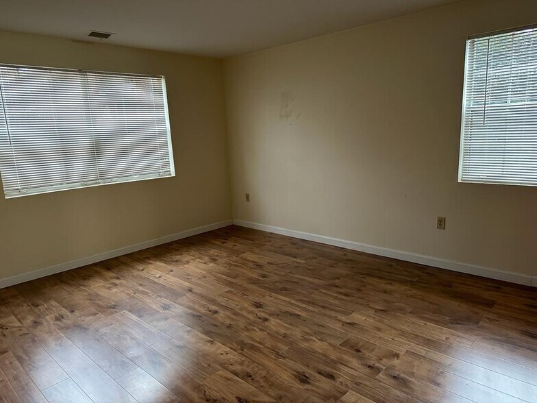 Master Bedroom - 5 Louisburg Square, 7