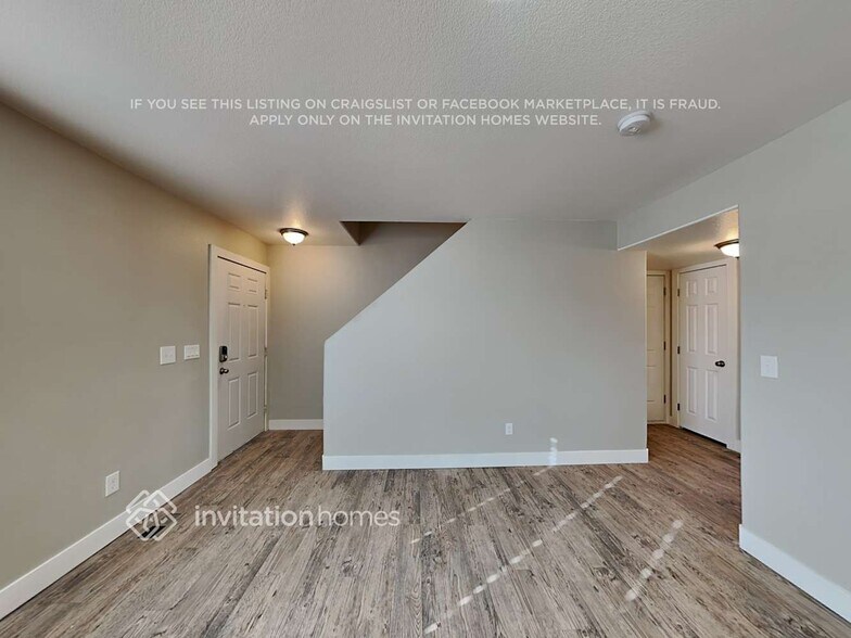 Building Photo - 1375 Legend Oak Dr