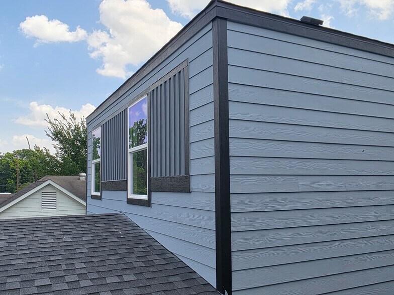 Building Photo - 4702 Baton Rouge St