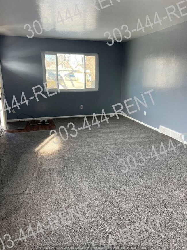 Building Photo - Great Westminster Location - 2 Bedrooms, 1 Bath with Bonus Square Footage in the Basement!