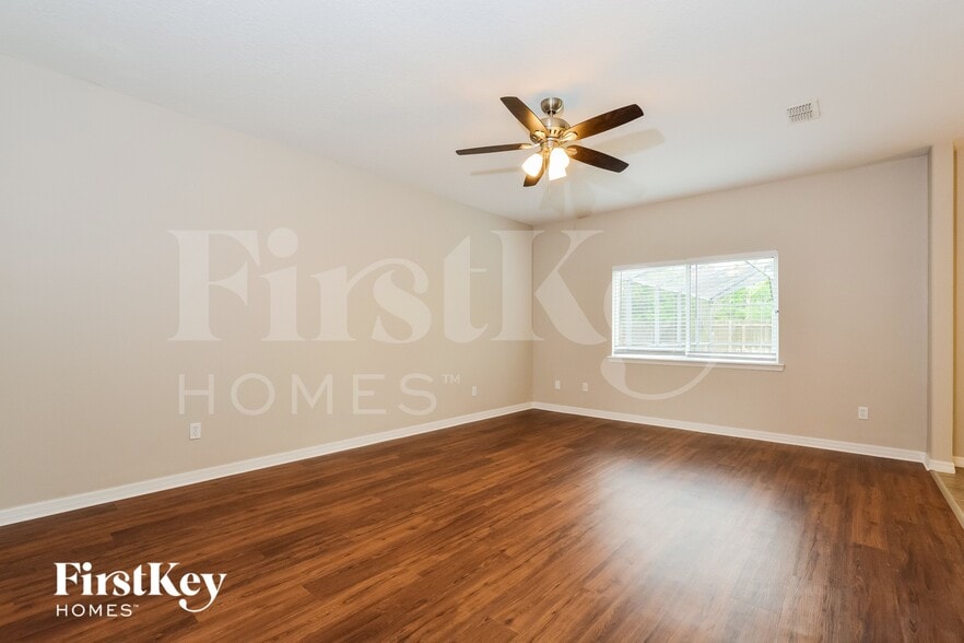 Building Photo - 1400 Broken Pine Rd