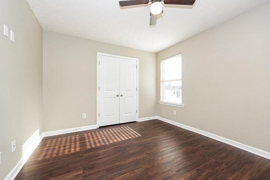 Building Photo - 1112 Moonriver Cove