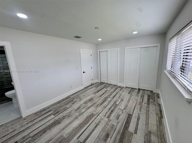 Building Photo - 8360 SW 46th St