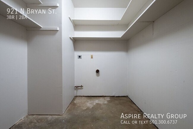 Building Photo - Updated 3 bedroom Home in Midtown