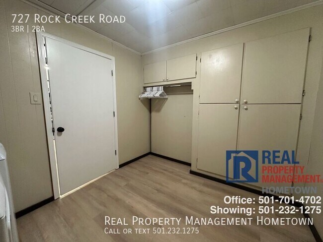 Building Photo - 727 Rock Creek Rd