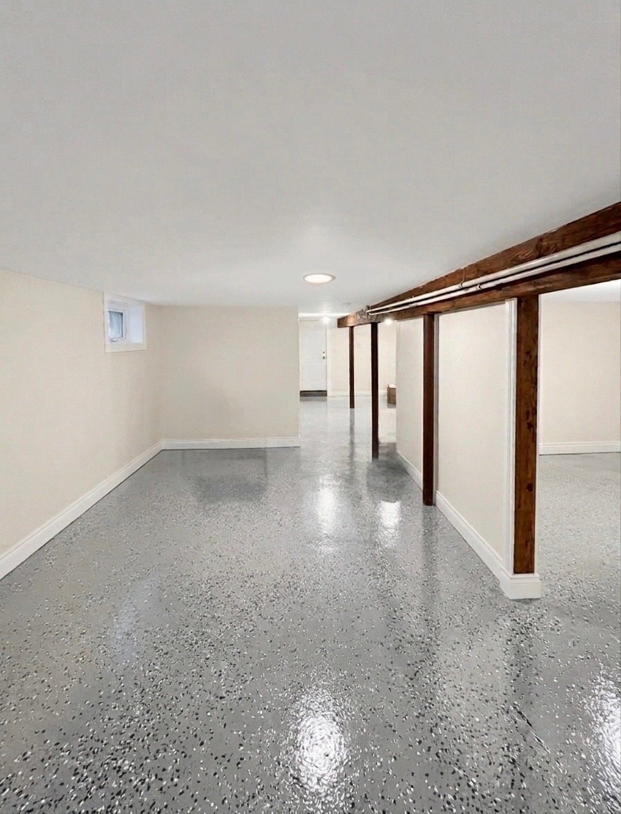 Building Photo - 132 Bayview Ave