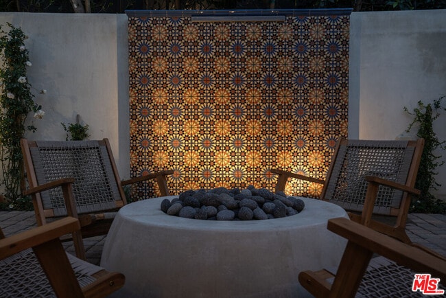 Building Photo - 4265 Denny Ave