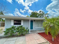 Building Photo - 5330 Hondo Way