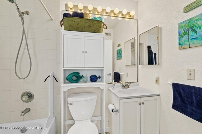 Building Photo - 221 Ocean Park Ln