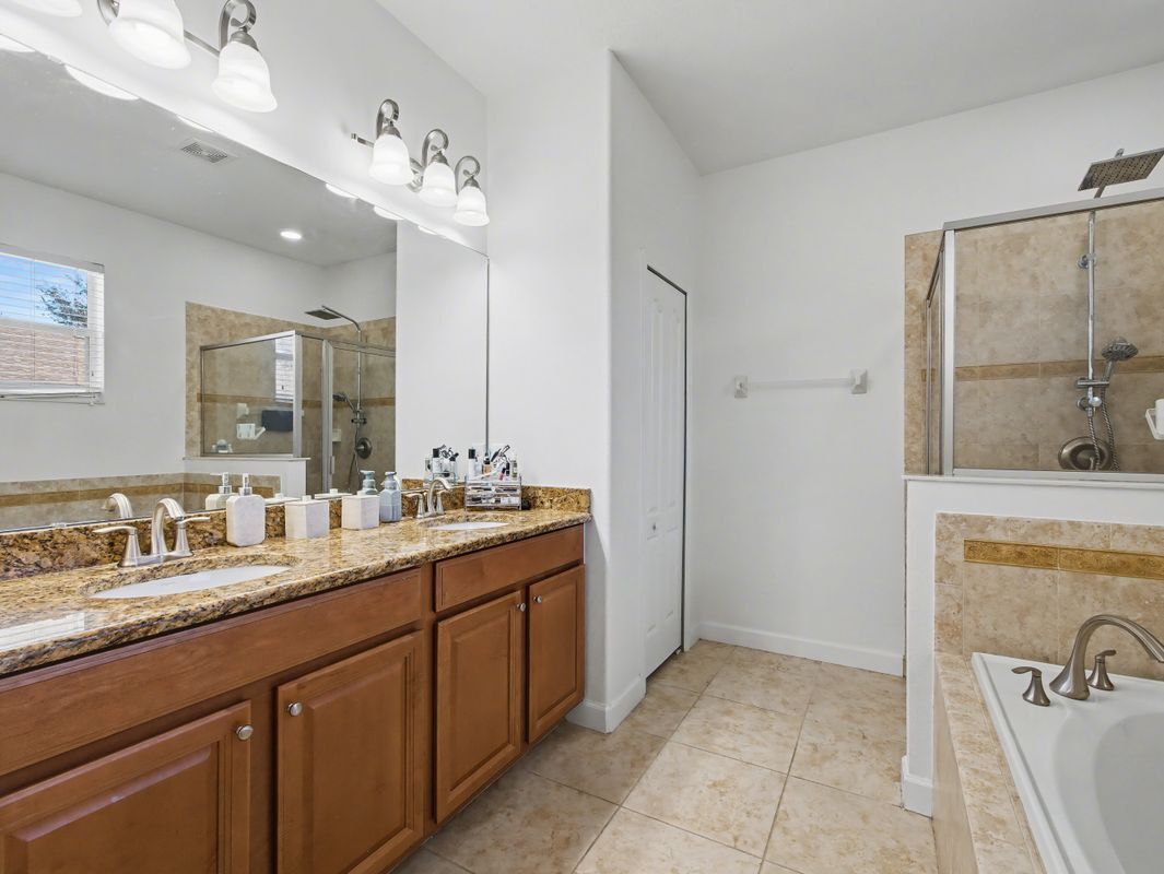 Building Photo - 1098 Harmony Ln