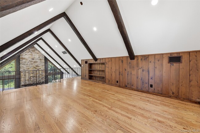 Building Photo - 475 N Riverside Rd