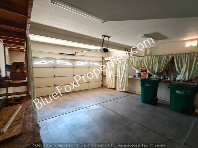 Building Photo - 12364 N Mt Bigelow Rd