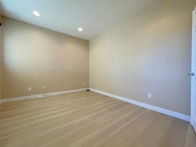 Building Photo - Nice Single-Story 4-Bedroom Home Available in Beaumont!