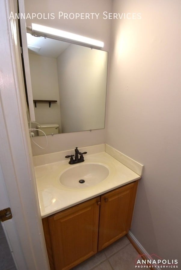 Building Photo - 932 Yachtsman Way