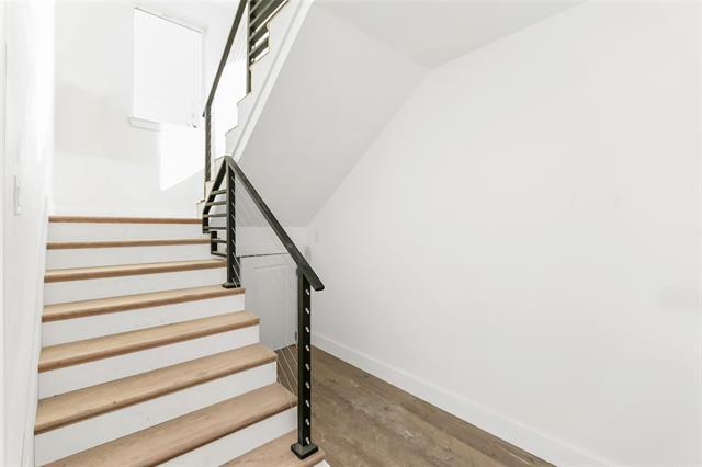 Building Photo - 1105 Poindexter St