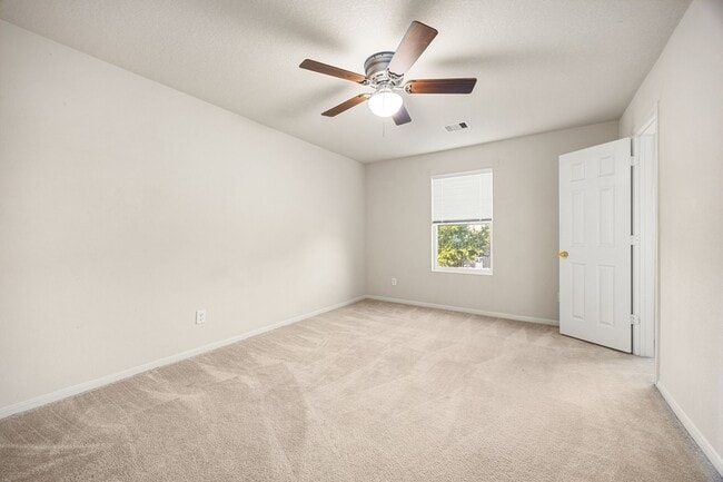 Building Photo - 18107 Fairhope Oak St