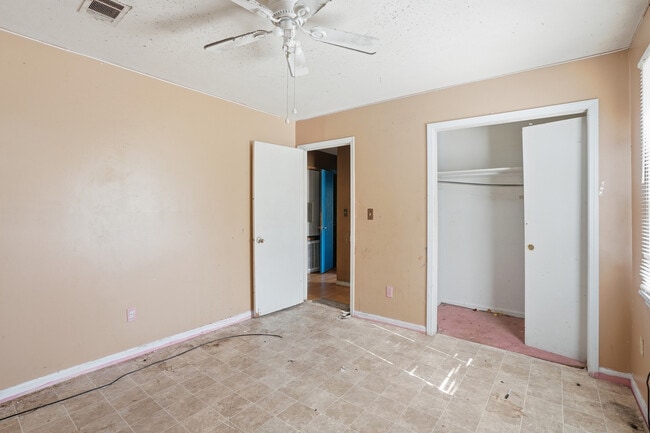 Building Photo - 2683 21st St