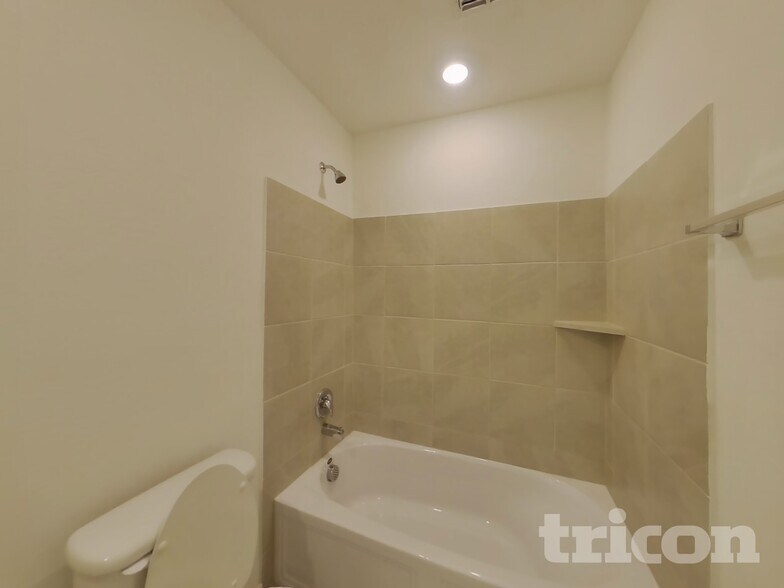 Building Photo - 1508 Clairborne Ct