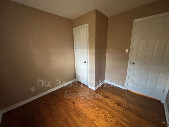 Building Photo - 4420 Roosevelt Blvd
