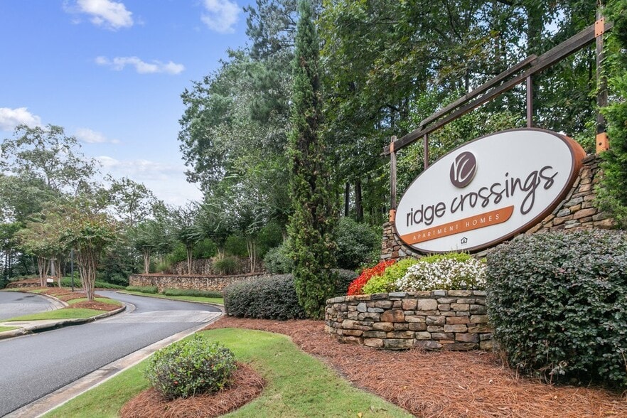 Building Photo - Ridge Crossings
