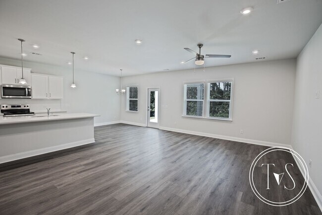 Building Photo - 332 MONTEREY Lp