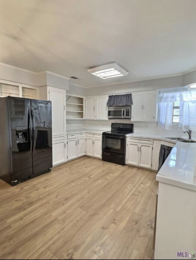 Building Photo - 29626 S Palmetto St