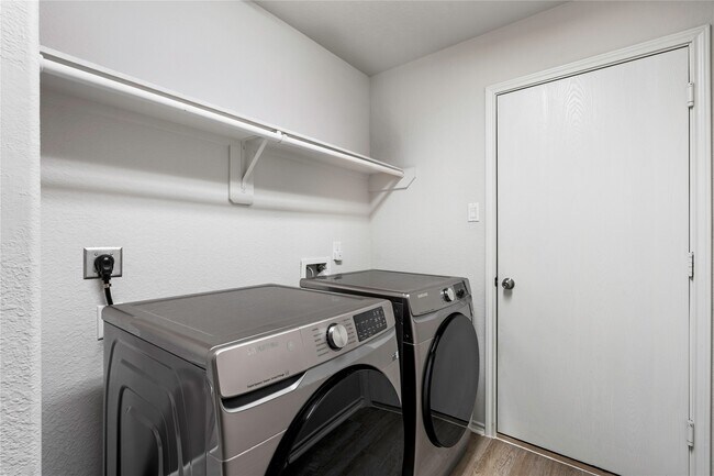 Building Photo - 20414 Shiloh Mist Ln