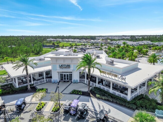 Building Photo - 215 Summertime Pl