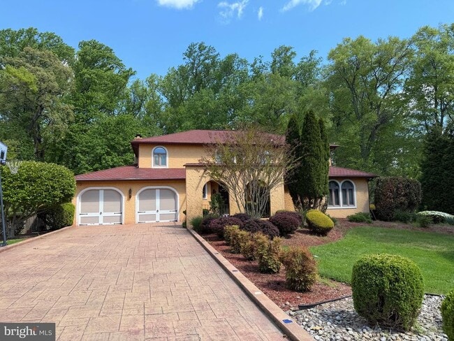 Building Photo - 1317 Mettler Rd