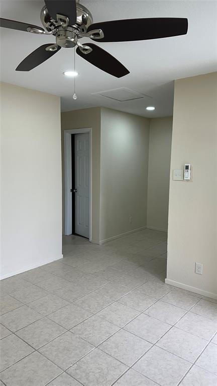 Building Photo - 1231 N LBJ Dr