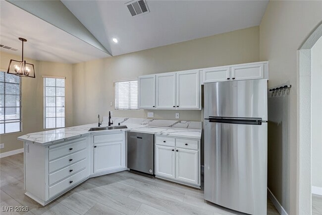 Building Photo - 926 Dancing Vines Ave