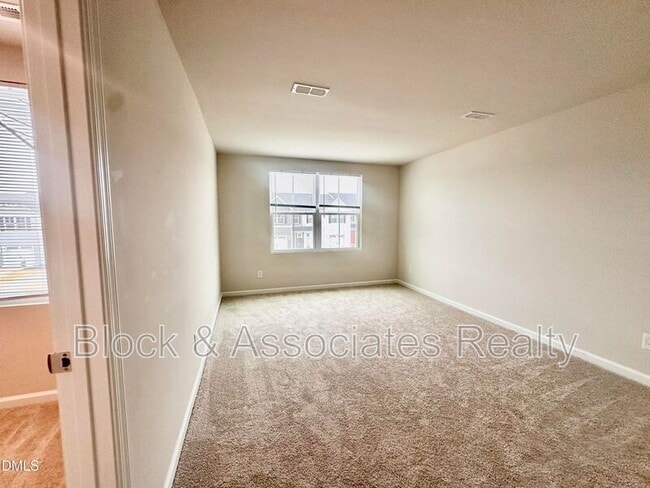 Building Photo - 6650 Gibraltar Rock Dr