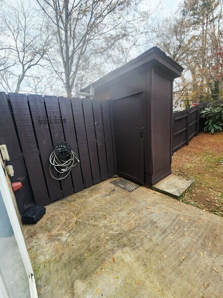 Building Photo - 780 Glynn Oaks Dr