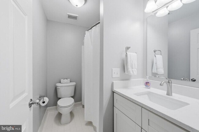 Building Photo - 8439 Kirby Lionsdale Dr