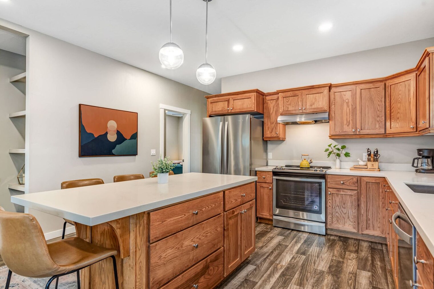 Building Photo - 1800 W Idaho St