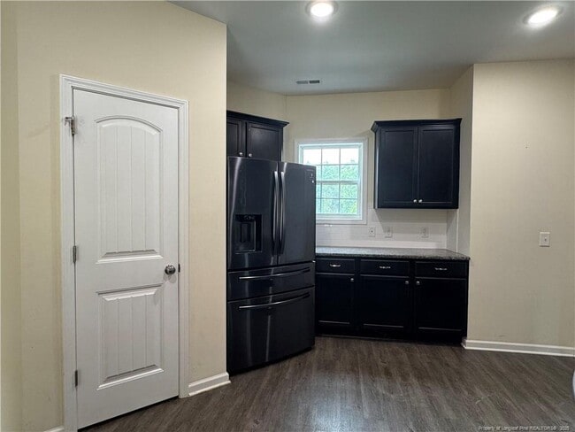 Building Photo - 185 Ledgebrook Ln