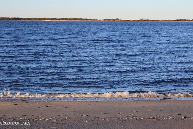 Building Photo - 60 Mathews St