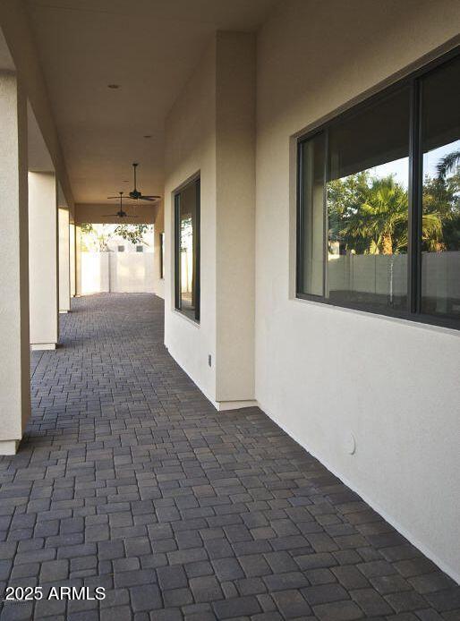 Building Photo - 2836 E Carob Dr